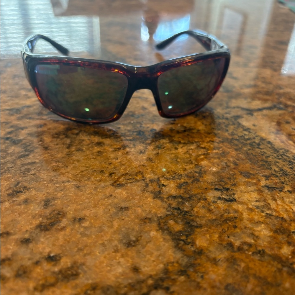 Costa mens Fantail Sunglasses- great condition, model #6S9006